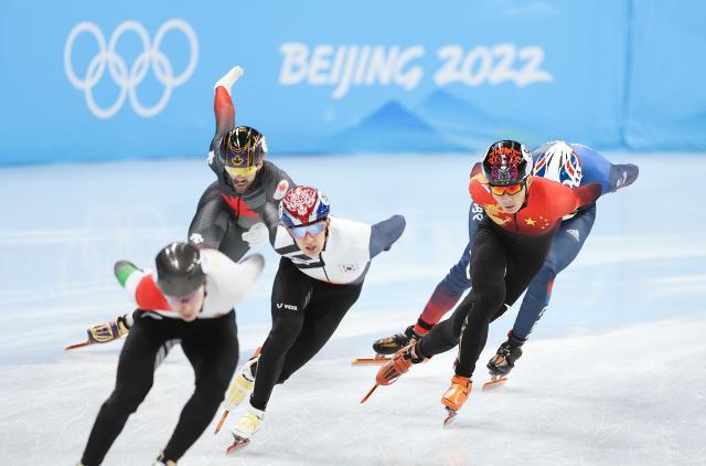 搜狐体育权威社区-【冬奥·人物】多线兼顾 任子威接过“全能战士”头衔