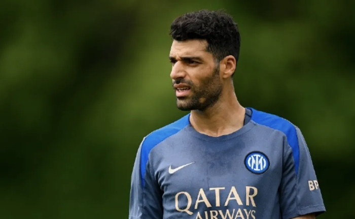 篮球-战火遮蔽真相,塔雷米的“抉择”让无数网友破防,也让无数网友唏嘘_新浪新闻