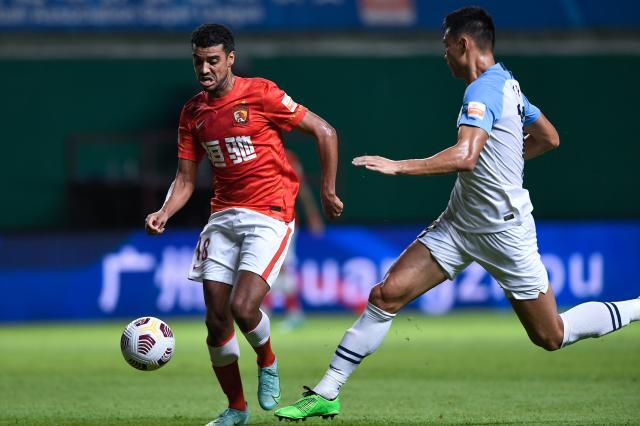 1627229495073032007.jpg 互动-广州德比从不缺少故事 VAR抢镜剧情让人大跌眼镜