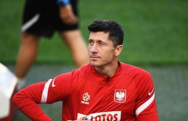 1624084247791093599.jpg 聚合-【前瞻】波兰死磕西班牙 为奇迹1分祈祷莱万复苏