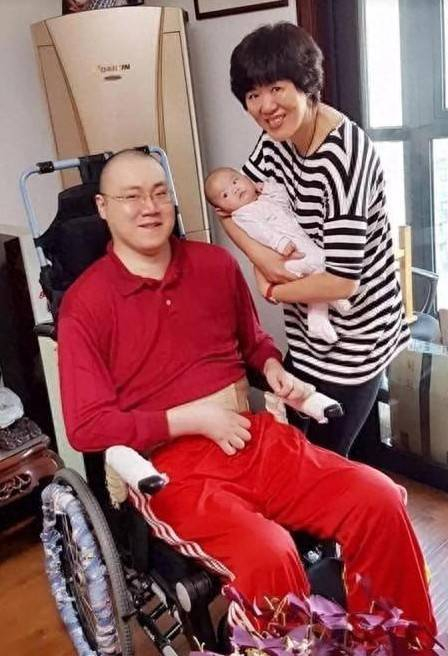 搜狐体育权威社区-瘫痪19年汤淼近况：母亲妻子早已改嫁，女儿已9岁，郎平多次探望|排球|周苏红|中国男排|离婚|轮椅_新浪新闻